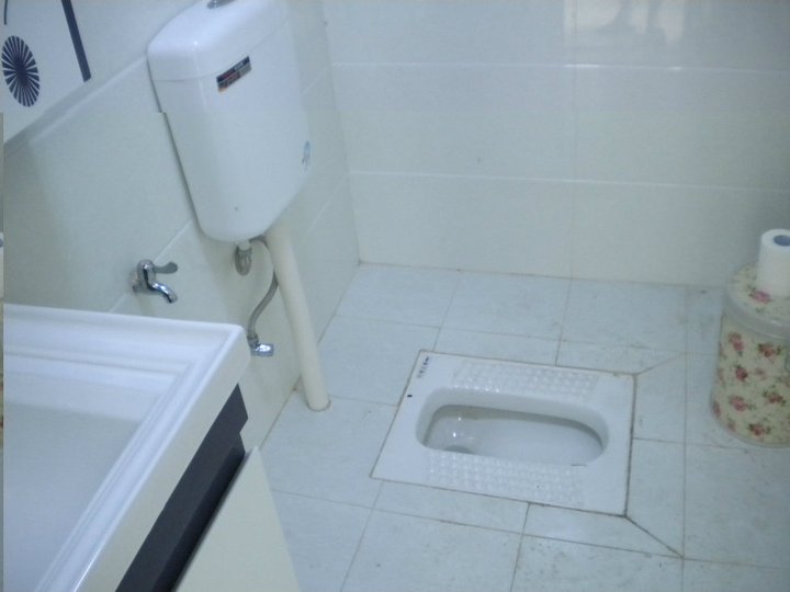 low-commode